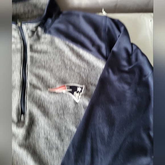 New England Patriots Quarter-Zip Pullover, Size XL - Picture 3 of 5